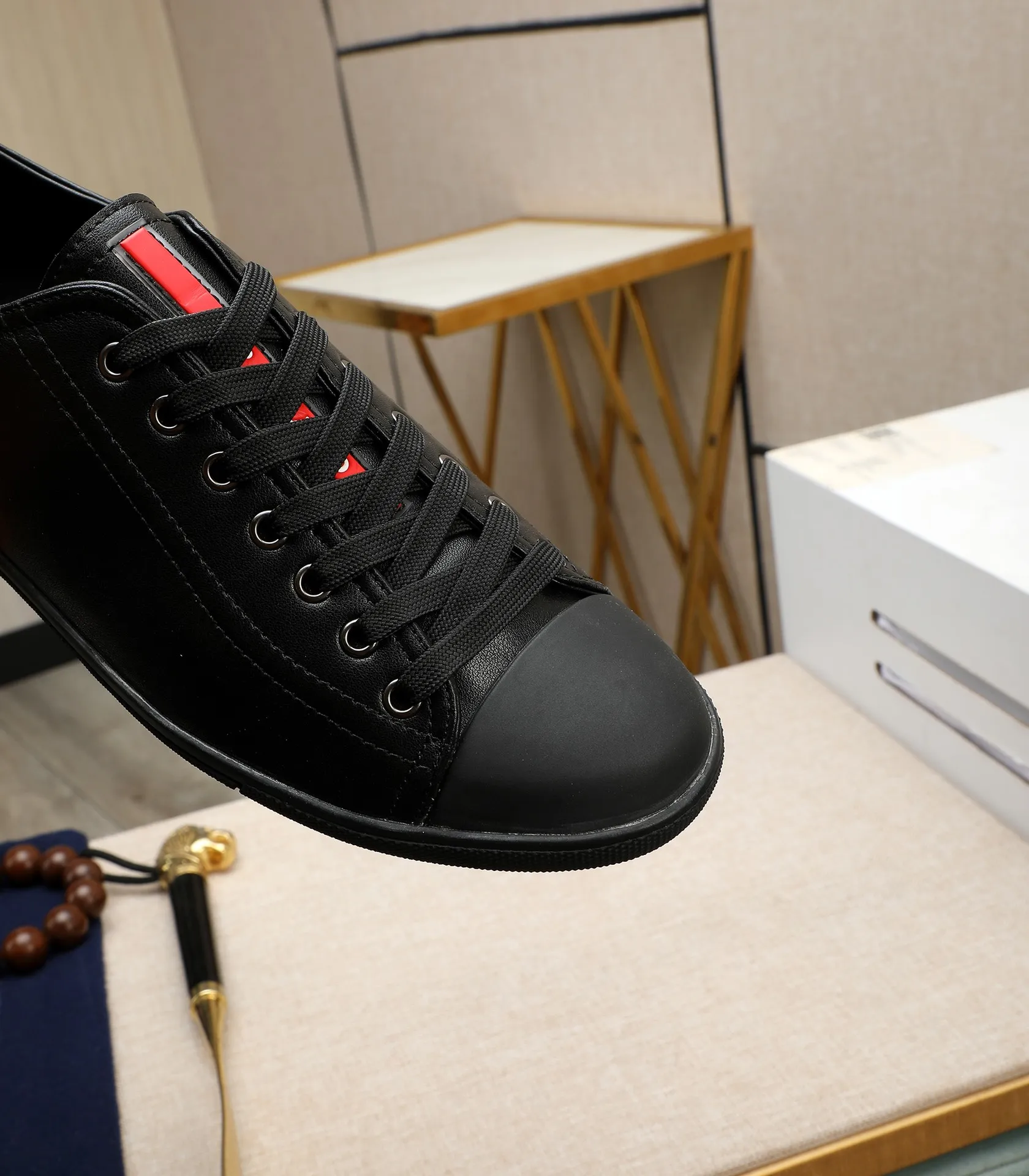 Men's men's shoes💰440🌹🌹[PRADA—Prada] 2024 latest model🙈original replica! 👟👟👟The uppers are made of top-notch workmanship from Italy🇮🇹Imported calfskin❗️Genuine leather lining@Suitable for travel, the original version has an enlarged engraved sole, making it suitable for all kinds of travel, showing low-key luxury. Let quality speak for itself. Color: Size: 38-44